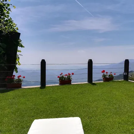 לינה וארוחת בוקר Callort Adrara San Rocco