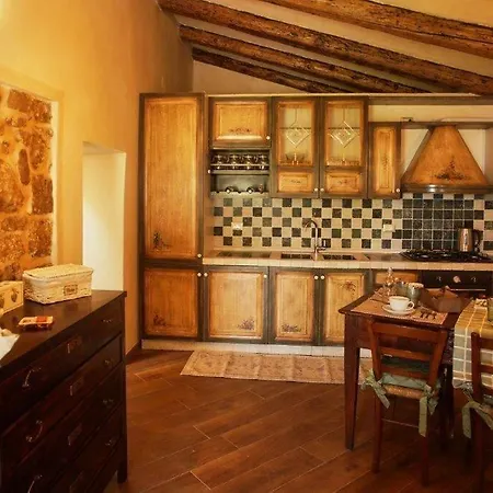 Callort לינה וארוחת בוקר