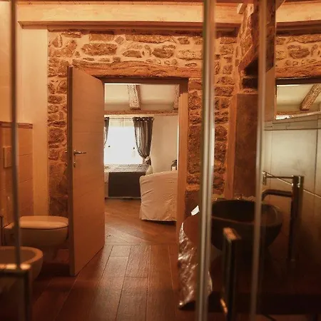 Callort לינה וארוחת בוקר Adrara San Rocco