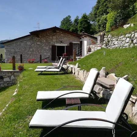 Bed & Breakfast Callort Adrara San Rocco